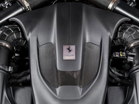 Used 2020 Ferrari Portofino RWD image 49
