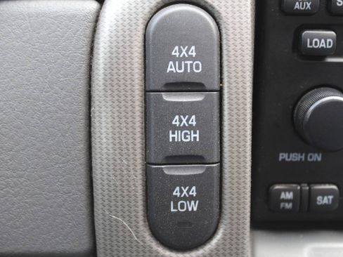Used 2004 Ford Explorer Sport XLT AWD/4WD image 14