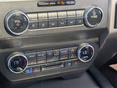 Used 2020 Ford Expedition XLT w/ Equipment Group 202A RWD image 26