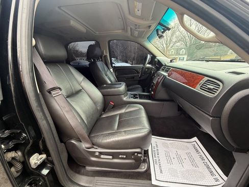 Used 2014 Chevrolet Tahoe LT image 24