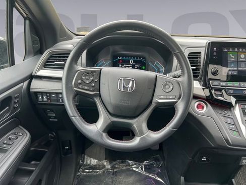 Used 2023 Honda Odyssey Sport image 13