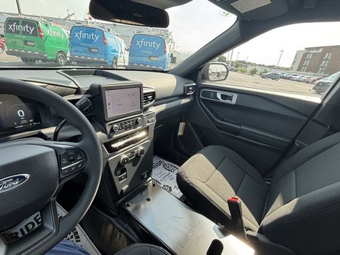New 2025 Ford Explorer 4WD Police Interceptor image 10