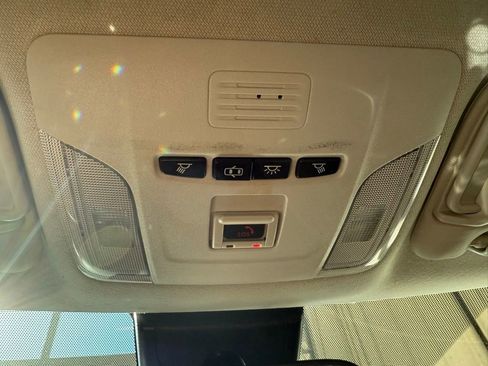 Used 2021 Toyota Corolla LE image 22