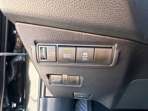 Certified 2026 Toyota Corolla Cross XLE w/ Convenience Package AWD/4WD image 33