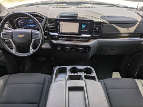 Used 2022 Chevrolet Silverado 1500 LT RWD image 13