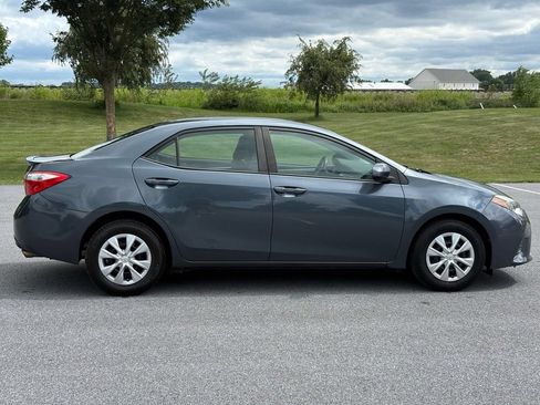 Used 2016 Toyota Corolla LE FWD image 8
