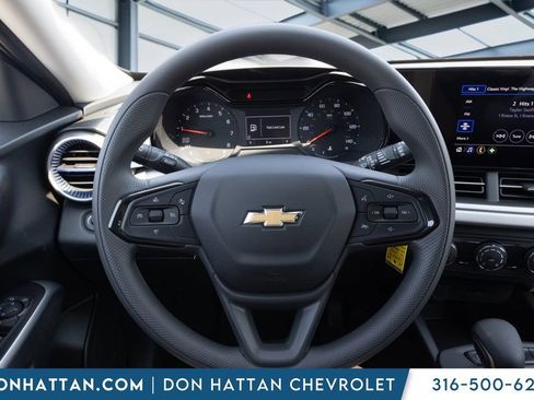 New 2026 Chevrolet Trax LS FWD image 6