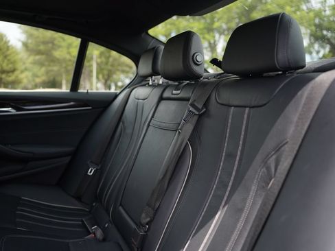 Used 2019 BMW 530e xDrive w/ Convenience Package AWD/4WD image 11