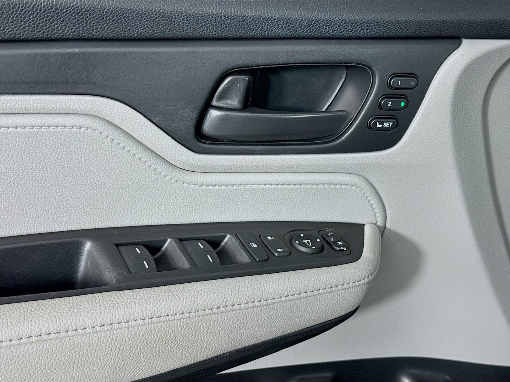 Used 2018 Honda Odyssey EX-L image 22