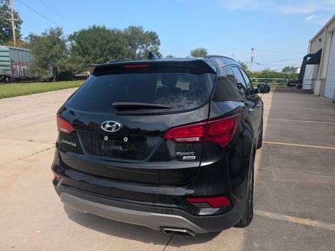 Used 2017 Hyundai Santa Fe Sport AWD/4WD image 2
