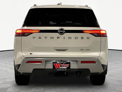 Used 2023 Nissan Pathfinder SL w/ SL Premium Package AWD/4WD image 5