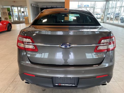 Used 2016 Ford Taurus SEL w/ Equipment Group 201A image 4