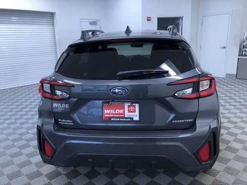 Used 2024 Subaru Crosstrek 2.0i Premium image 14