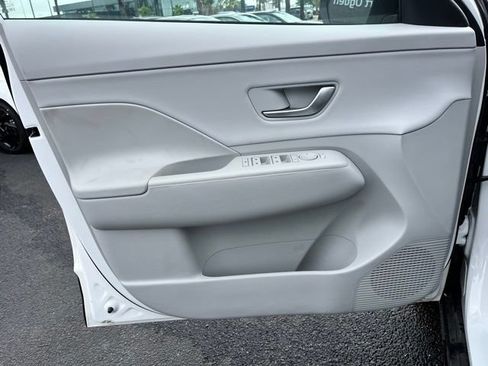New 2026 Hyundai Kona SEL Premium FWD image 16