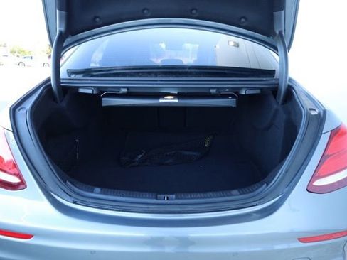 Used 2018 Mercedes-Benz E 300 image 31