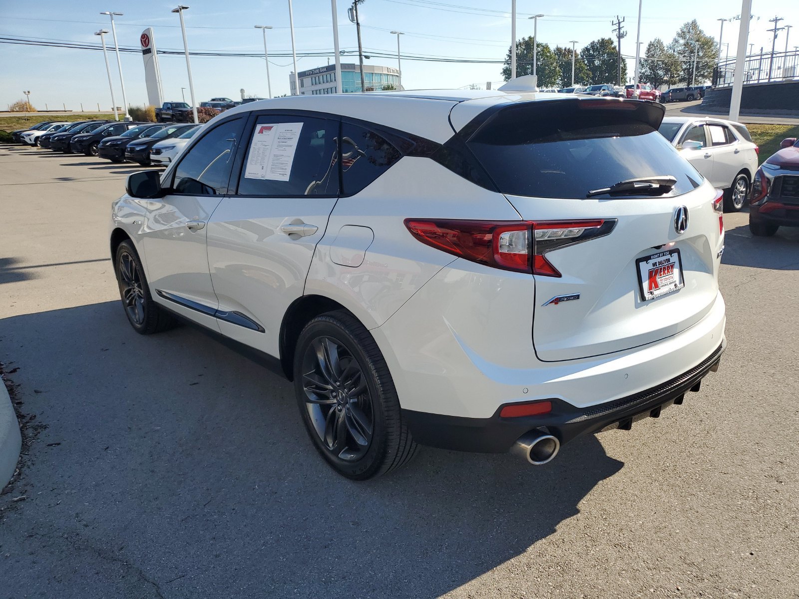 Used 2022 Acura RDX w/ Advance Package FWD image 3
