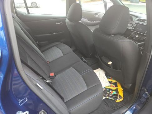 Used 2022 Nissan Leaf SV Plus FWD image 17