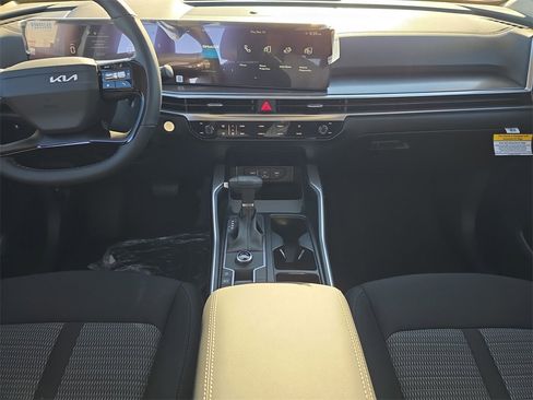 New 2026 Kia Sorento LX image 16