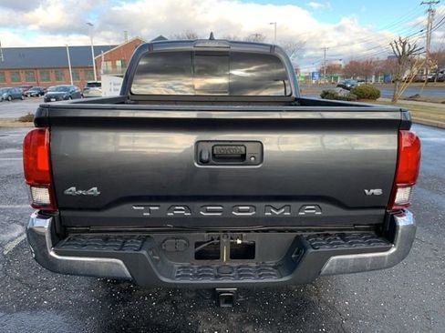 Used 2022 Toyota Tacoma SR5 image 6