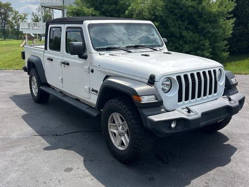 Used 2020 Jeep Gladiator Sport w/ Quick Order Package 24S AWD/4WD image 7