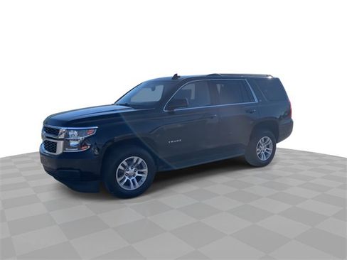 Used 2018 Chevrolet Tahoe LT image 4