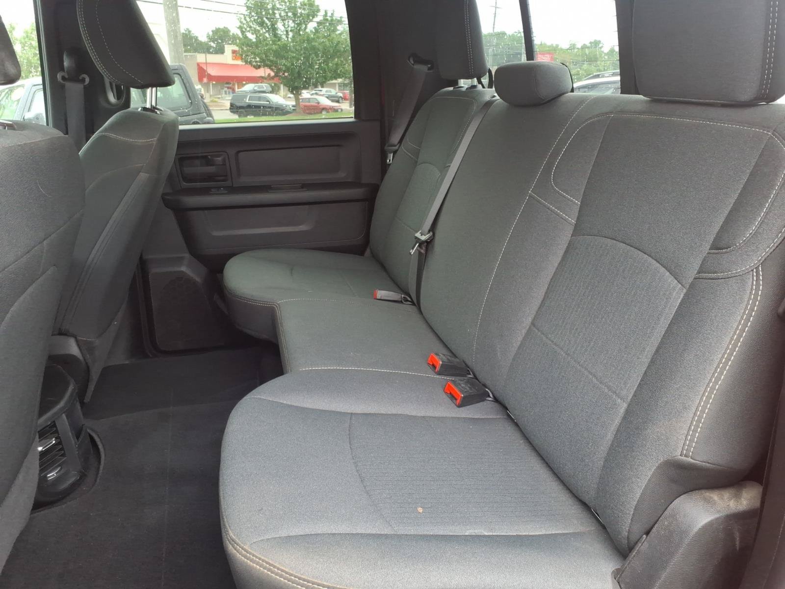 Used 2024 RAM 2500 Tradesman w/ Chrome Appearance Group AWD/4WD image 9