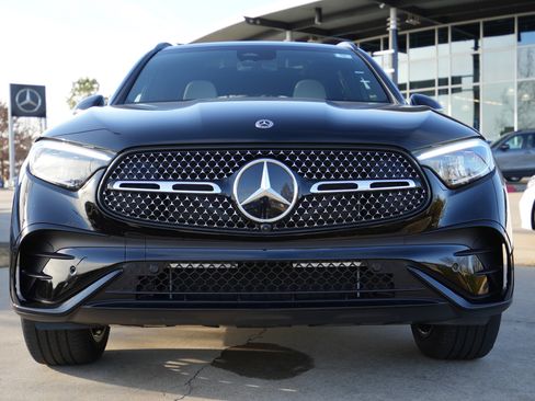 Used 2026 Mercedes-Benz GLC 300 4MATIC image 10