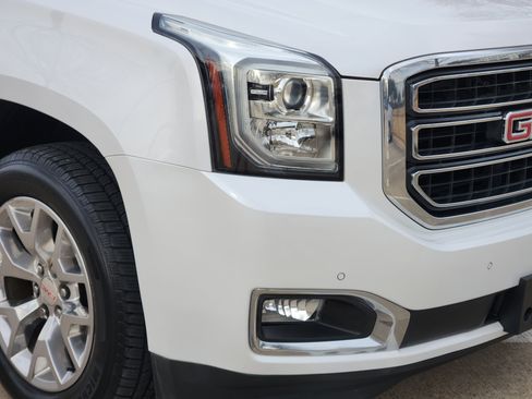 Used 2020 GMC Yukon XL SLT image 5