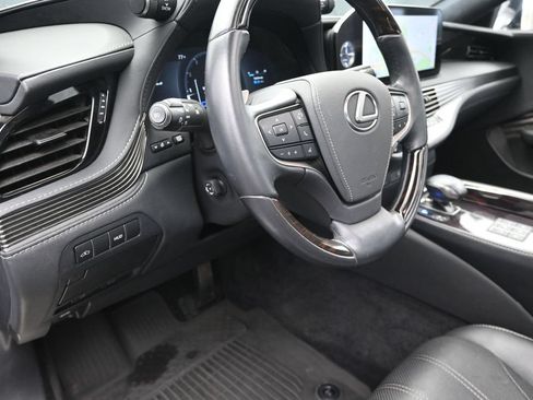 Certified 2024 Lexus LS 500 w/ Interior Upgrade Package RWD image 12