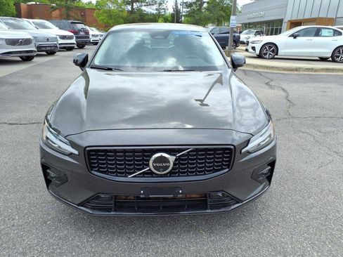 Certified 2025 Volvo S60 B5 Plus image 10