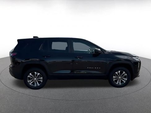 Used 2025 Chevrolet Equinox LT FWD image 13