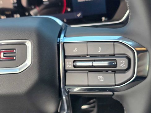 New 2024 GMC Canyon Elevation w/ Convenience Package image 32