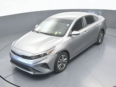 Used 2023 Kia Forte LXS image 38