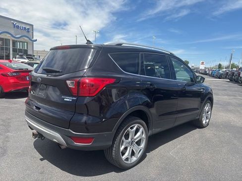 Used 2019 Ford Escape Titanium AWD/4WD image 3