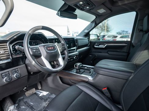 Used 2024 GMC Sierra 1500 SLT image 6