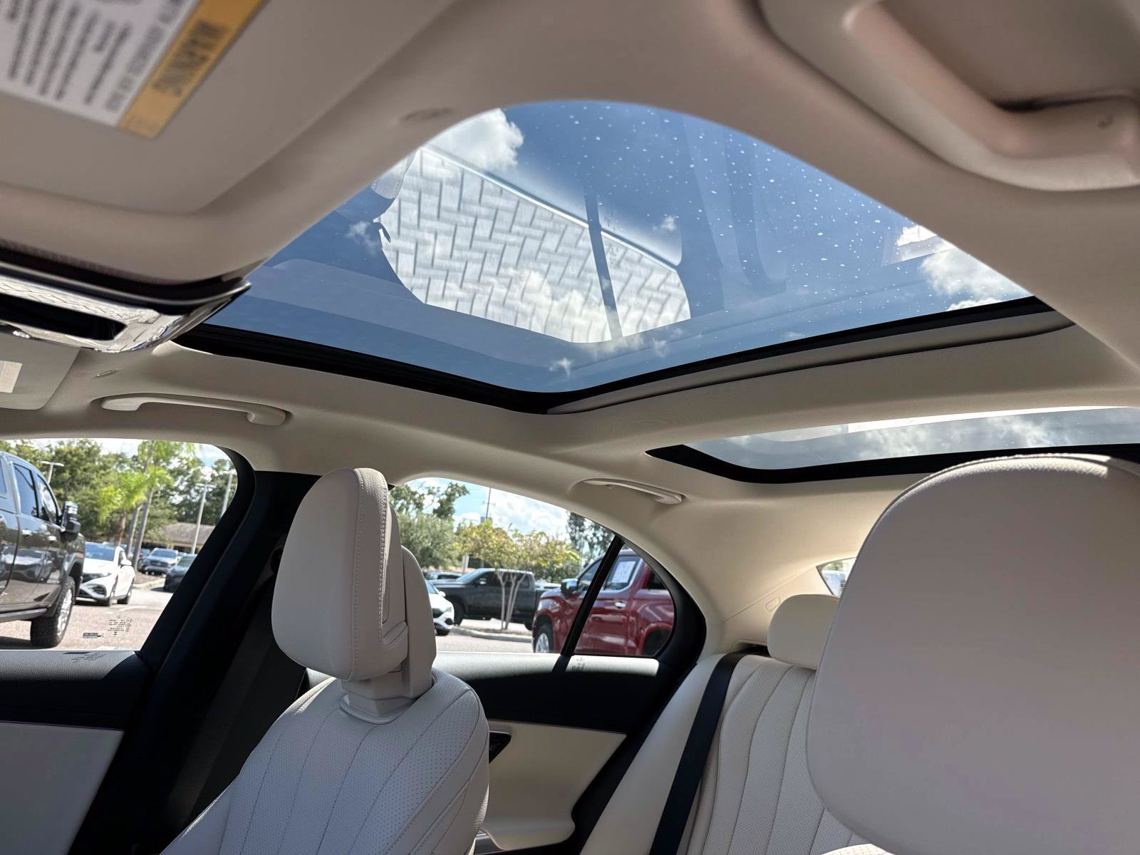 Certified 2024 Mercedes-Benz E 350 4MATIC Sedan image 22