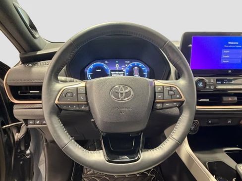 Used 2024 Toyota Grand Highlander AWD Hybrid image 10