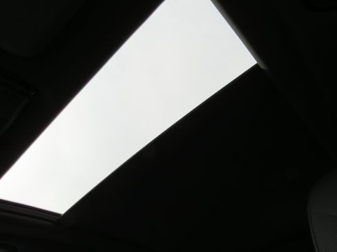 Used 2024 BMW X5 xDrive40i w/ Premium Package image 22