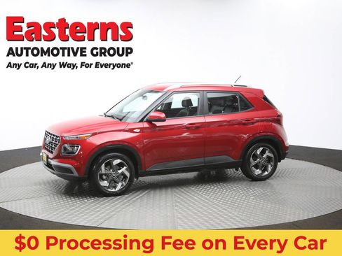 Used 2023 Hyundai Venue Limited FWD image 59