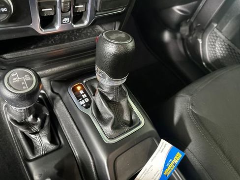 Used 2023 Jeep Wrangler Unlimited w/ 8.4" Radio Group image 19