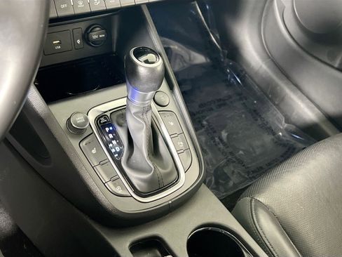 Used 2022 Hyundai Kona Limited w/ Cargo Package image 17