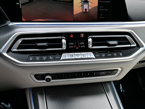 Used 2022 BMW X5 M50i w/ Executive Package AWD/4WD image 29