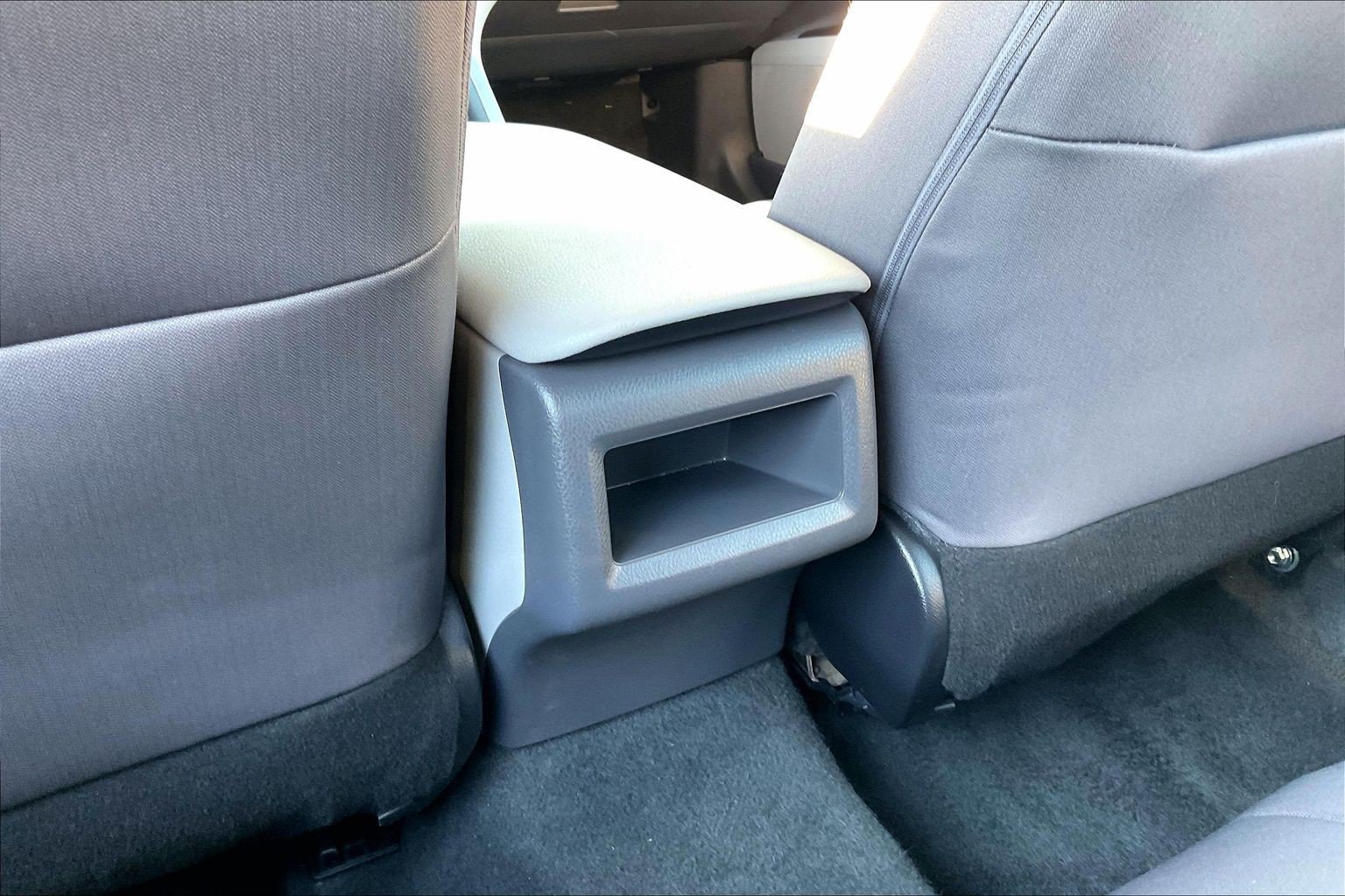 Used 2022 Toyota Camry LE FWD image 37
