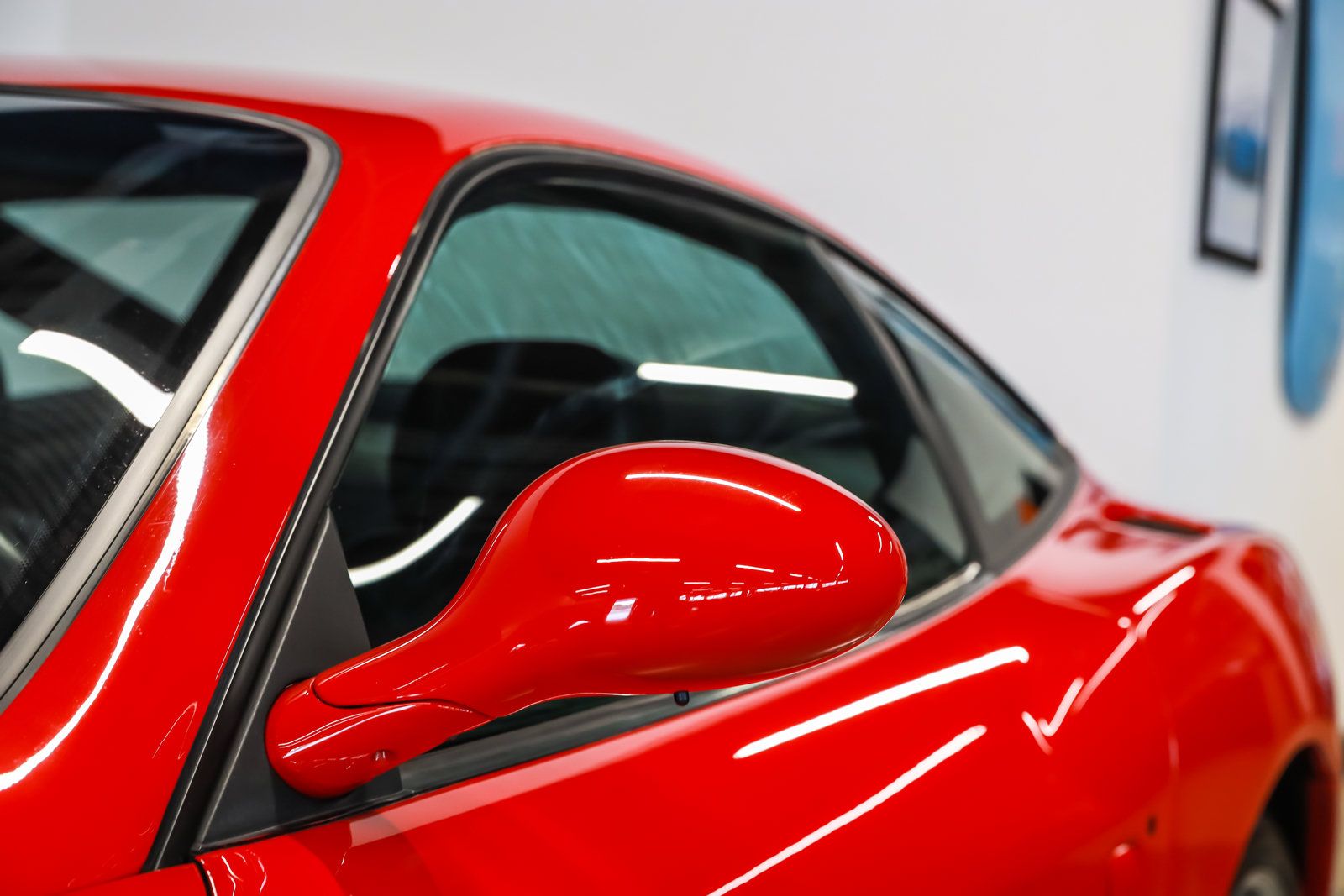 Used 2000 Ferrari 550 Maranello Coupe RWD image 25
