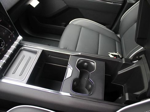 New 2026 GMC Sierra EV Elevation w/ LPO, Elevation Dark Package image 29