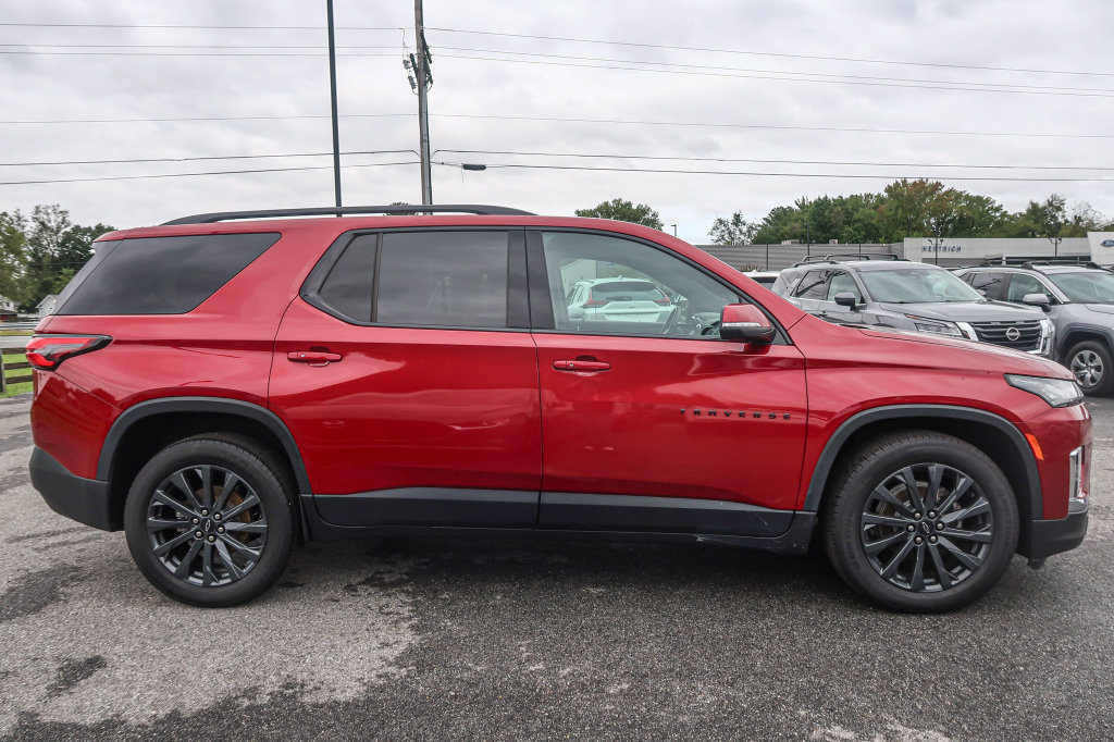 Used 2023 Chevrolet Traverse RS AWD/4WD image 8