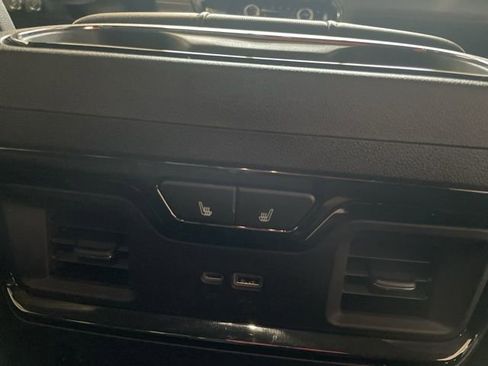 Used 2024 GMC Sierra 1500 AT4 w/ AT4 Premium Package image 39