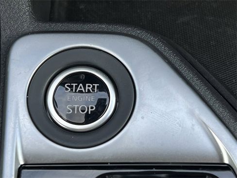 Certified 2025 Nissan Sentra SV image 9