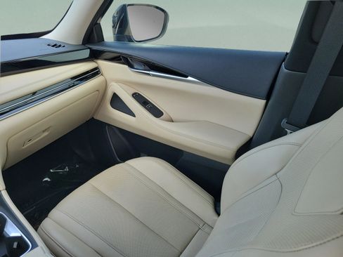 Certified 2025 INFINITI QX60 Pure image 11