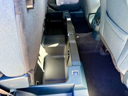 New 2025 Ford Maverick XLT w/ XLT Luxury Package image 16